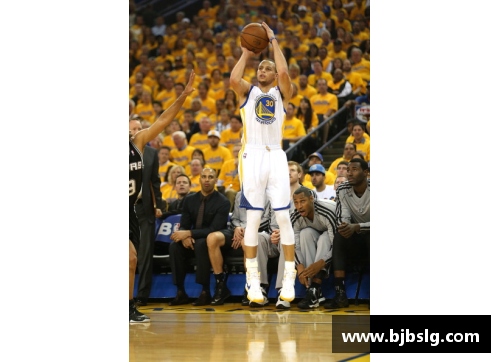 NBA 2021-2022赛季：精彩瞬间与球员光辉表现